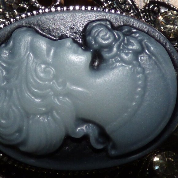 GOTH VICTORIAN VAMPIRE SILVER FAUX MARCASITE CRYSTAL BLUE CAMEO PIN BROOCH - Picture 9 of 11
